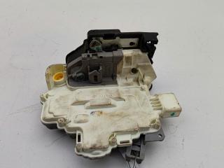 замок двери передней левой Volkswagen Passat B6 2007, 2.0 л., дизель, МКПП, серый, седан