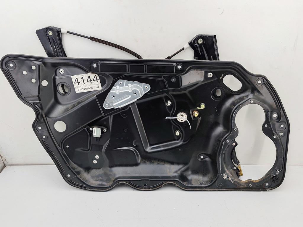стеклоподъемник электрический передний левый Volkswagen Passat B6 2007, 2.0 л., дизель, МКПП, серый, седан, 3C1837755K