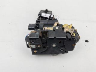 замок двери передней правой Volkswagen Passat B5 1998, 1.6 л., бензин, МКПП, зелёный, седан