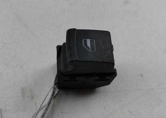 кнопка стеклоподъемника переднего правого SEAT Alhambra 2003, 1.8 л., бензин, МКПП, серый, минивэн, 7M3959855 - фото №1