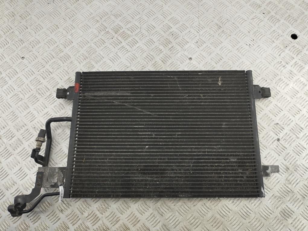 радиатор кондиционера Volkswagen Passat B5+ (GP) 2003, 1.9 л., дизель, МКПП, синий, универсал, 3B0260401