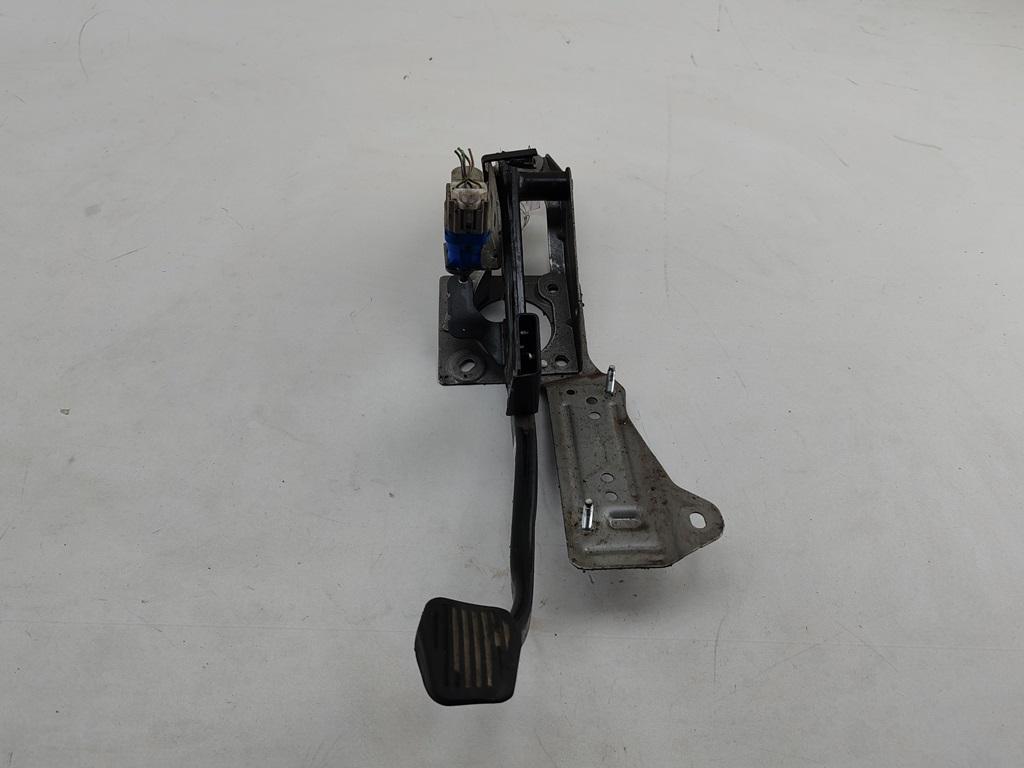 педаль тормоза Ford Focus III 2011, 1.6 л., i, бензин, МКПП, чёрный, универсал, BV612467GA