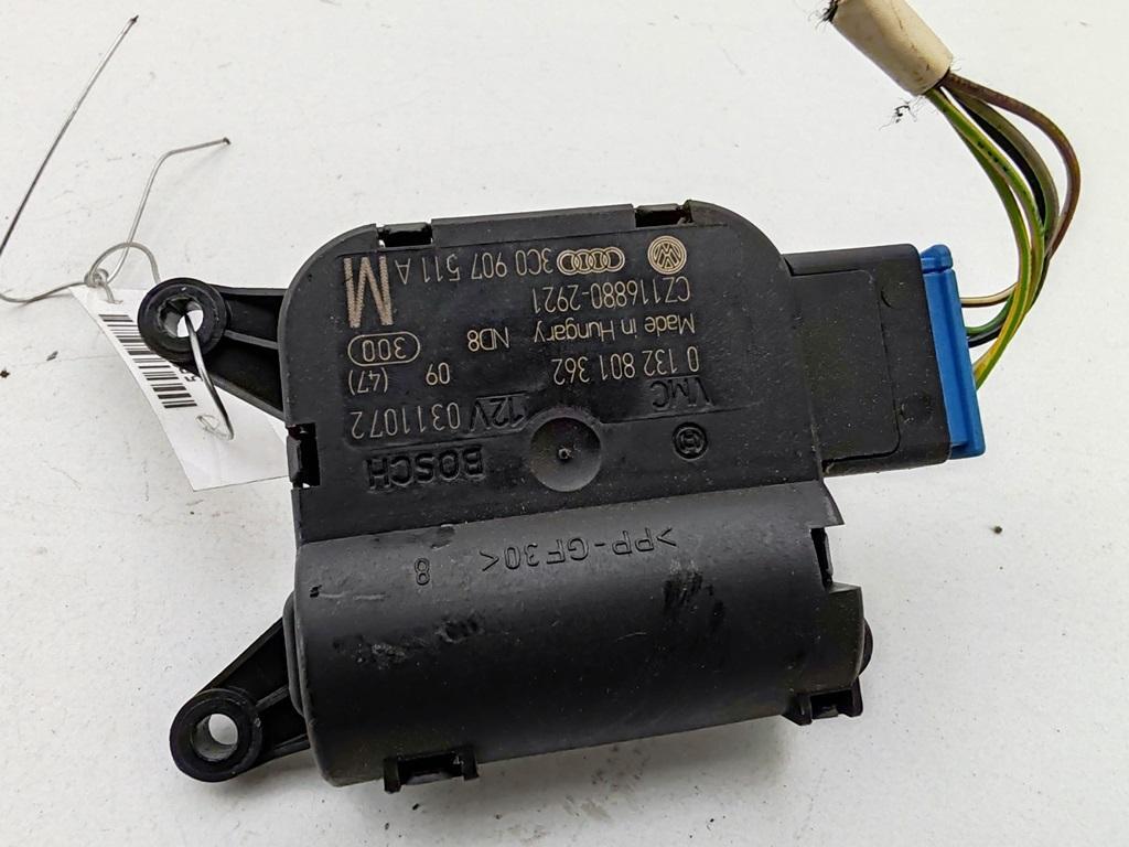моторчик заслонки печки Volkswagen Passat B6 2007, 2.0 л., дизель, МКПП, синий, универсал, 3C0907511A