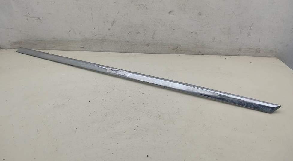 молдинг двери задней левой Volkswagen Passat B6 2008, 1.8 л., бензин, МКПП, серый, универсал, 3C0853753D