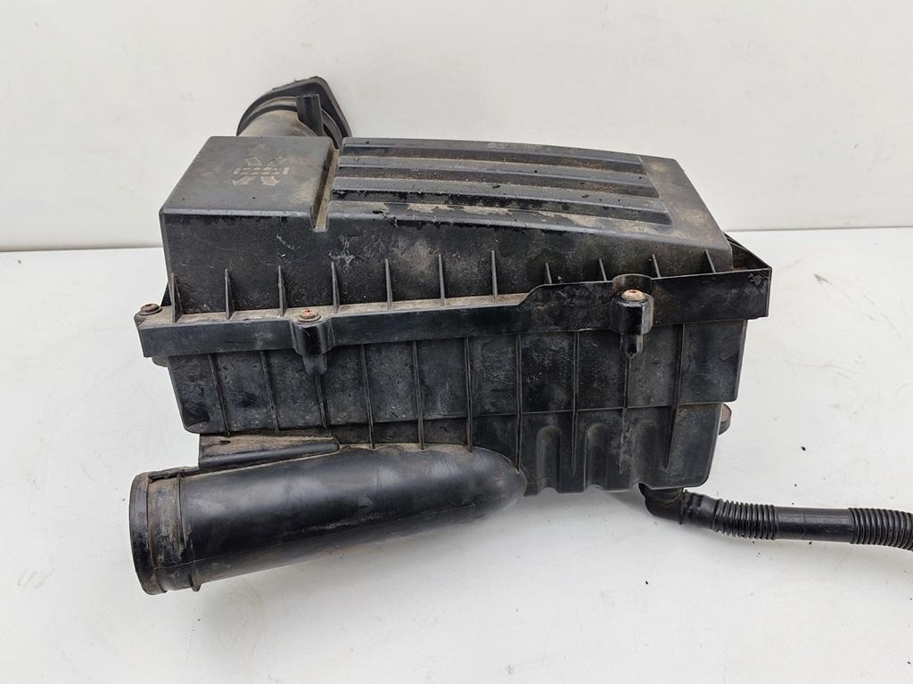 корпус воздушного фильтра Volkswagen Passat B6 2007, 2.0 л., дизель, МКПП, серый, седан, 3C0129607