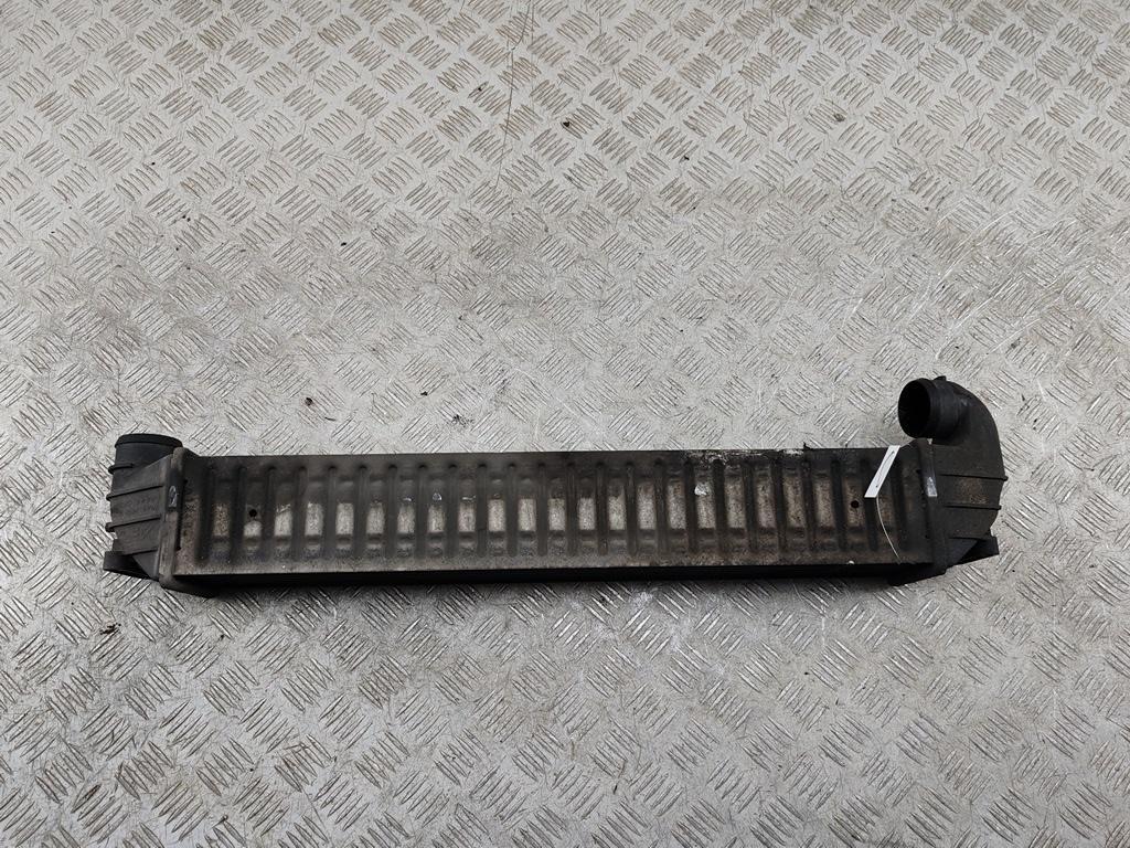 радиатор интеркулера SEAT Alhambra 2003, 1.8 л., бензин, МКПП, серый, минивэн
