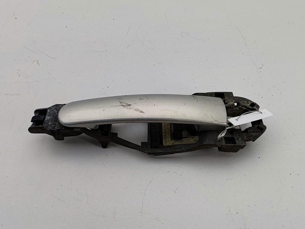 ручка наружная передняя правая Volkswagen Passat B5 1999, 1.6 л., бензин, МКПП, серый, универсал