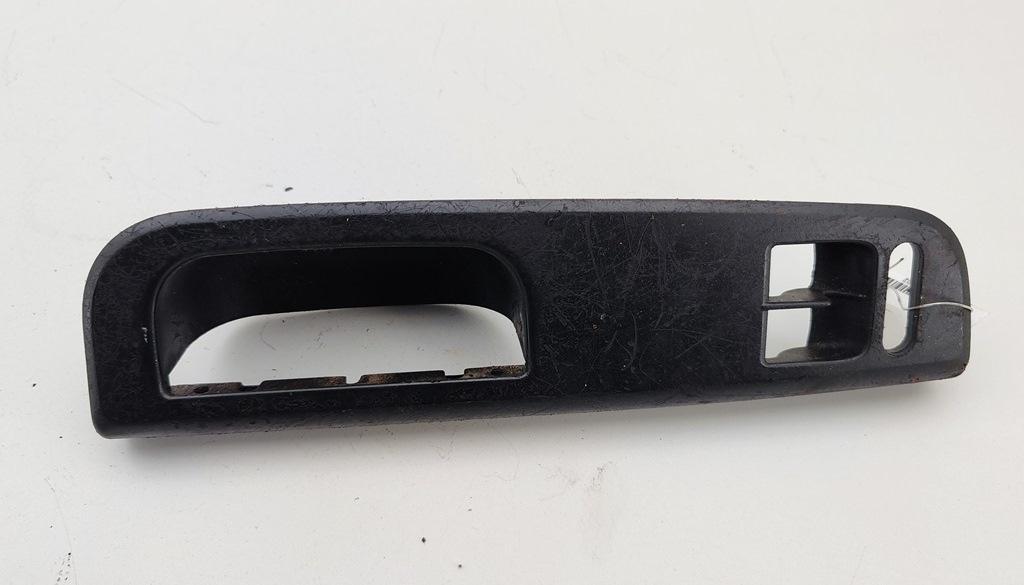 ручка внутренняя передняя левая Volkswagen Passat B5 1997, 1.6 л., бензин, МКПП, красный, седан, 3B1867171D