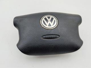подушка безопасности водителя Volkswagen Golf-4 2000, 2.0 л., бензин, МКПП, синий, универсал, 3B0880201AM