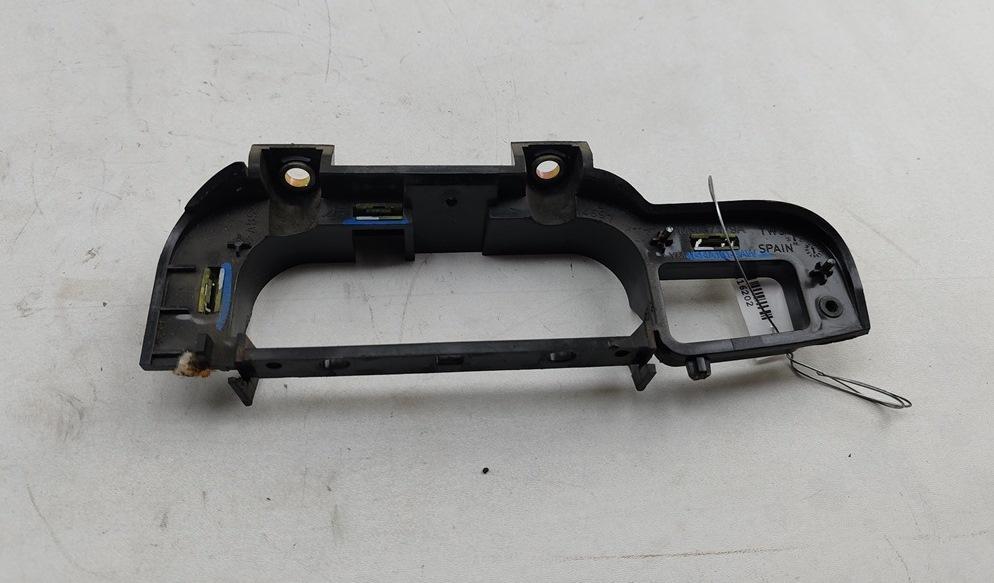 Корпус (держатель) ручки двери задней левой Ford Galaxy 2001, 1.9 л., дизель, МКПП, синий, минивэн, 7M3867179A