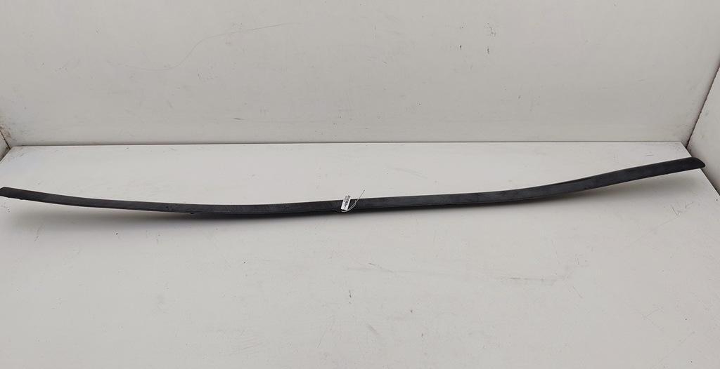 Молдинг стекла двери наружный Volkswagen Passat B5 1998, 1.6 л., бензин, МКПП, зелёный, седан, 3B0853516