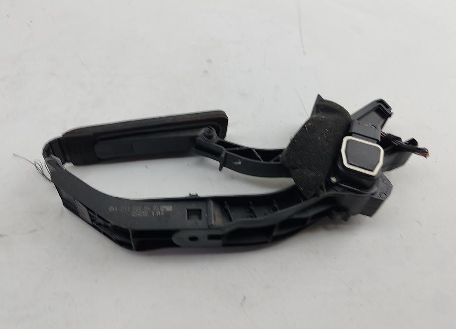педаль Mercedes-Benz C W203 2003, 2.2 л., дизель, МКПП, серый, универсал, 2113000404