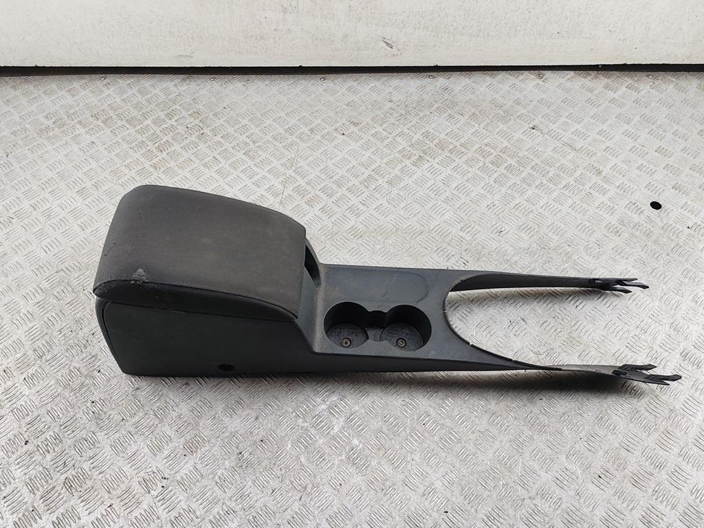 подлокотник Volkswagen Touran 2004, 1.9 л., дизель, АКПП, серый, минивэн, 1T0863679C