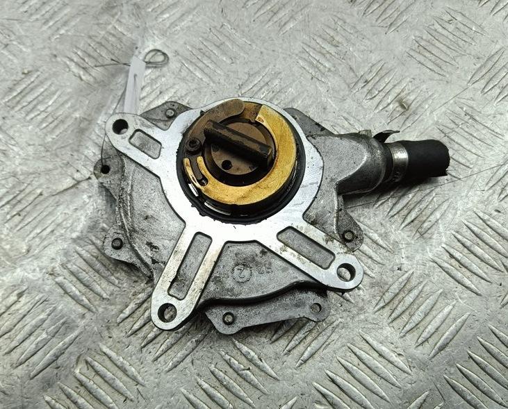 насос вакуумный BMW 3 E46 2002, 1.8 л., бензин, МКПП, чёрный, седан, 7502656