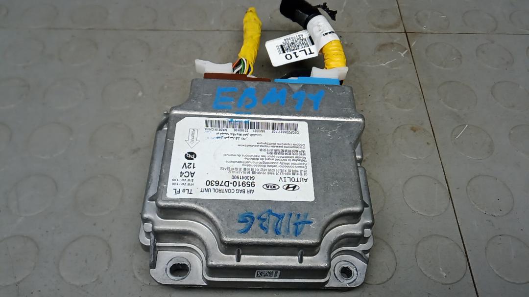 блок AirBag Ford Focus 2019, 1.5 л., дизель, МКПП, универсал, 95910D7630