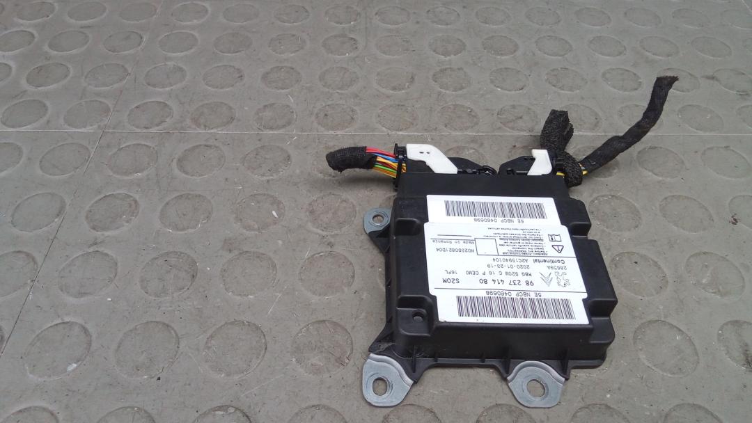 блок AirBag Peugeot 3008 2020, 1.5 л., дизель, МКПП, внедорожник 5 дв., 9823741480