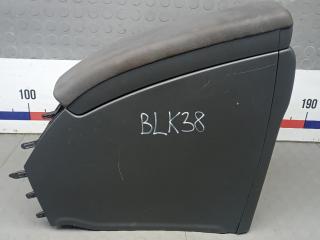 подлокотник Toyota Prius 2010, 1.8 л., бензин, АКПП, хетчбэк 5 дв.
