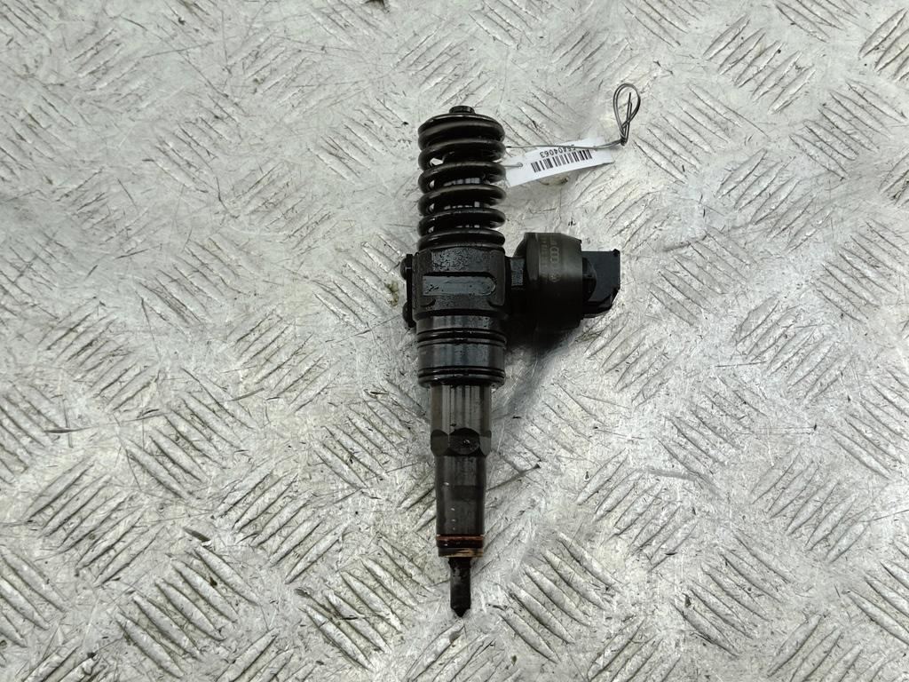 форсунка Volkswagen Transporter T5 2004, 1.9 л., дизель, МКПП, серый, микроавтобус, 038130073AG, 0414720215 - фото №1