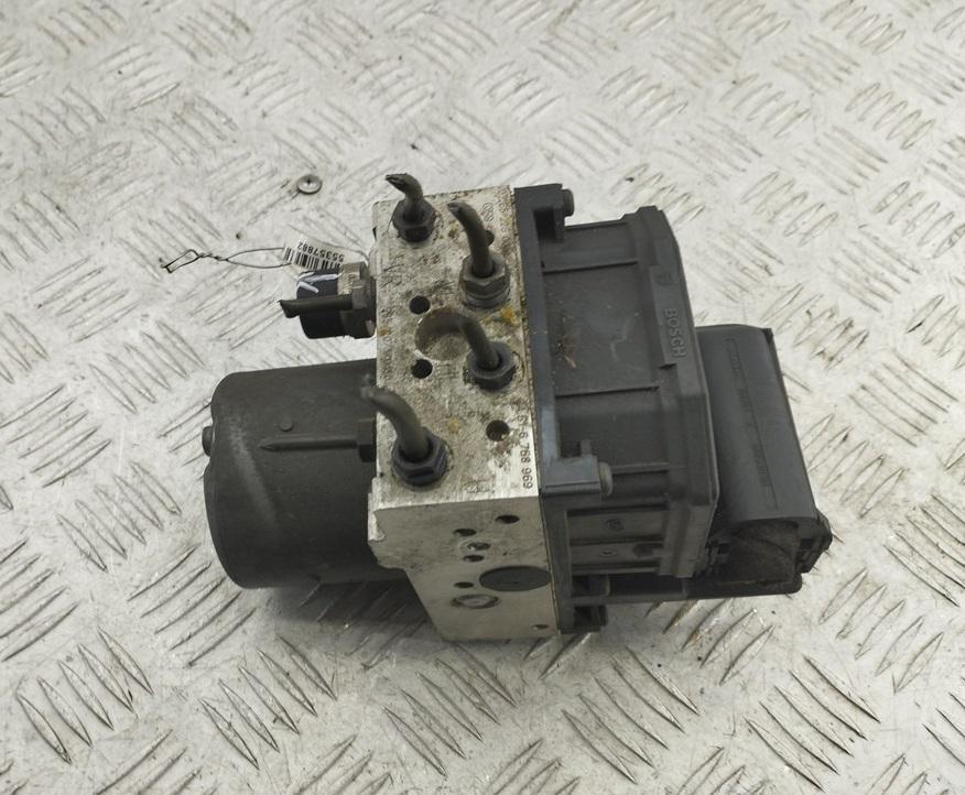 блок ABS BMW 5 E39 2002, 2.2 л., бензин, МКПП, синий, седан, 0265950002, 6758969
