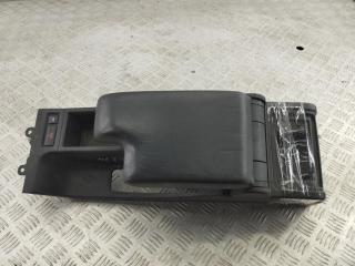 подлокотник BMW 3 E46 2005, 2.0 л., дизель, МКПП, синий, универсал, 8213678