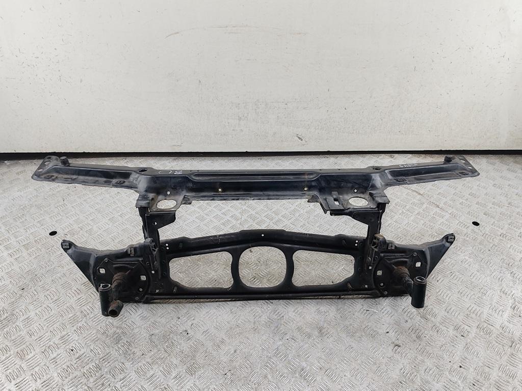 Рамка радиатора BMW 3 E46 2001, 1.9 л., бензин, МКПП, зелёный, универсал
