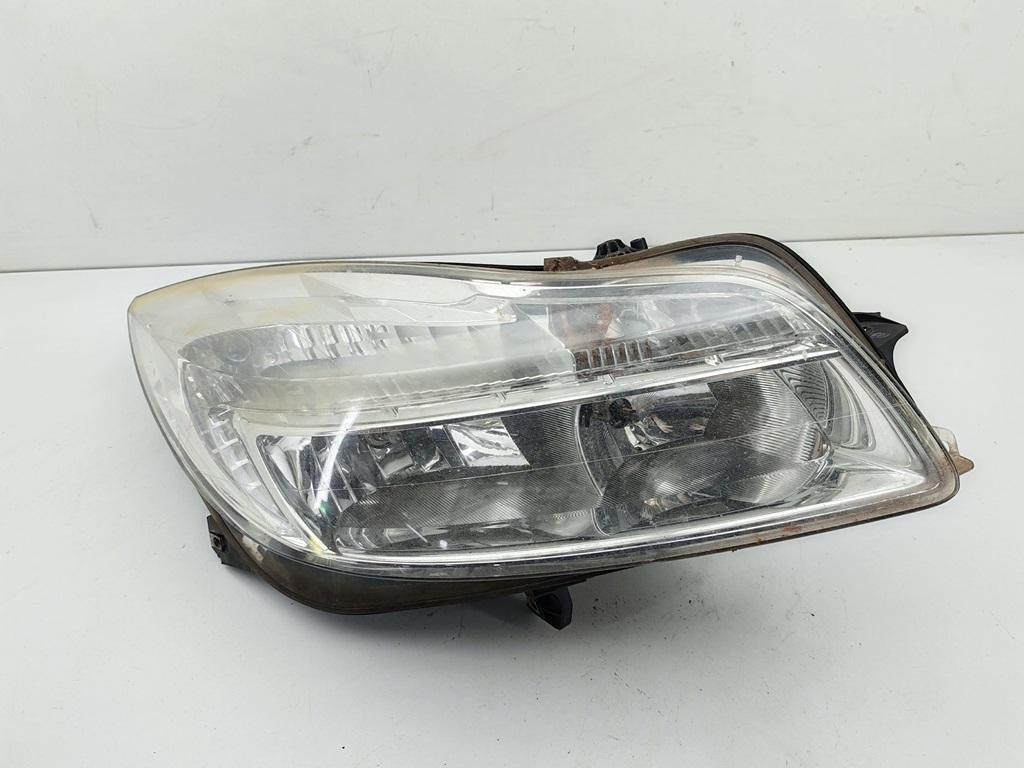 фара правая Opel Insignia A 2012, 2.0 л., дизель, МКПП, чёрный, универсал, 22831927