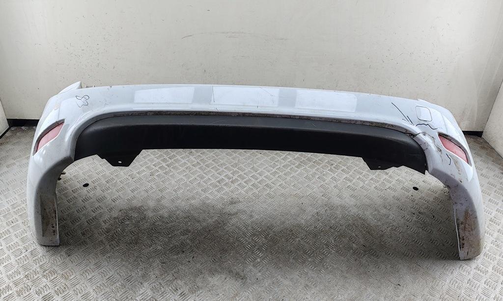 бампер задний Ford Focus II 2009, белый, универсал