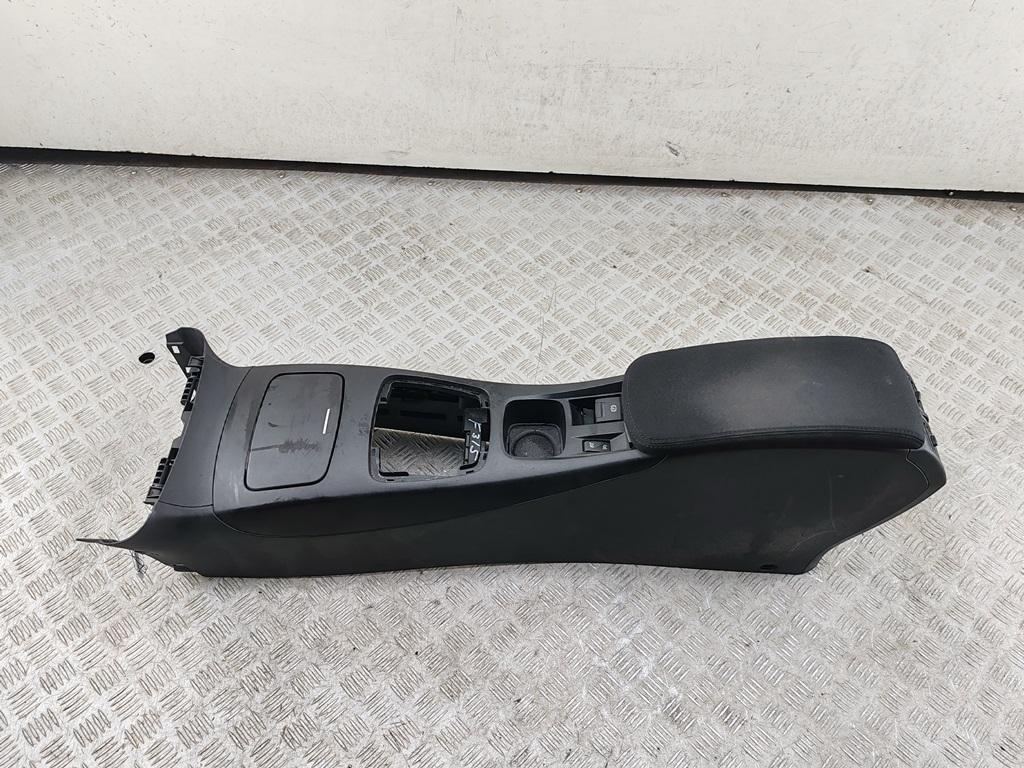 консоль салона (центральная часть) Renault Laguna III 2008, 2.0 л., бензин, МКПП, серый, хетчбэк 5 дв.