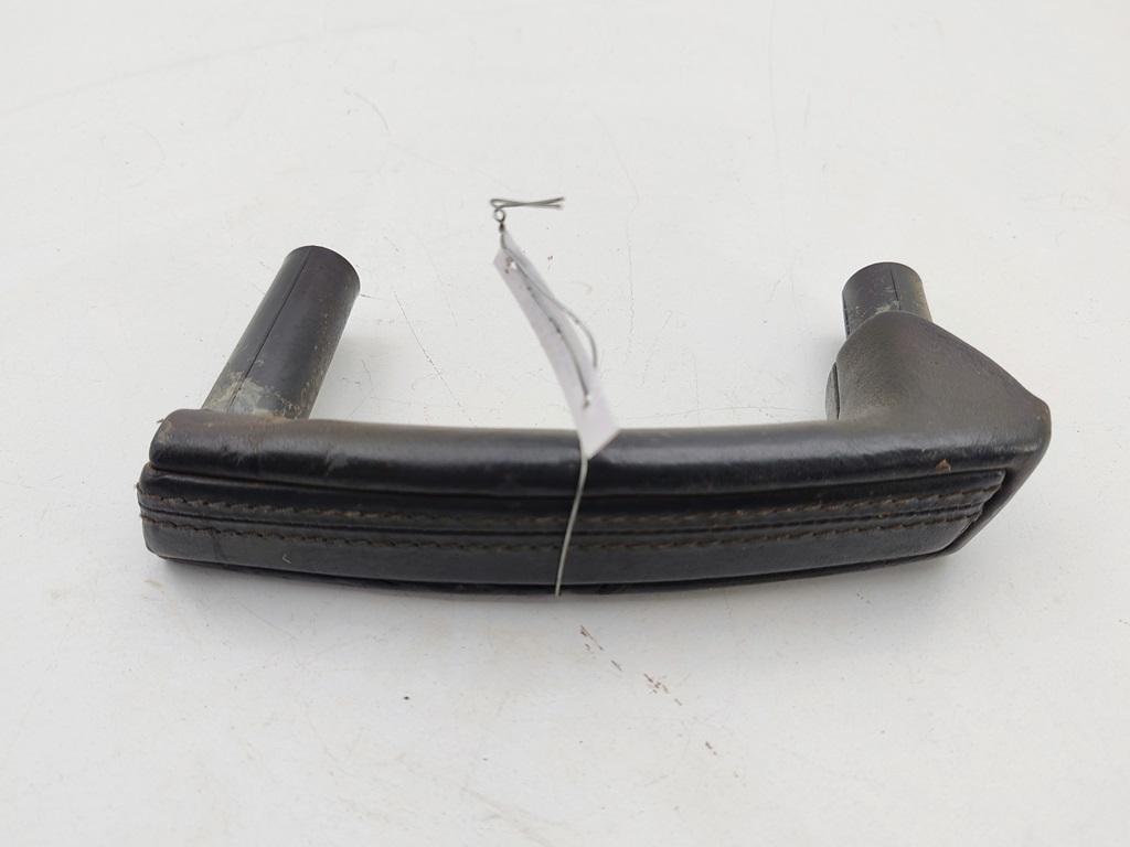 ручка внутренняя передняя правая Volkswagen Touareg 2006, 3.0 л., дизель, АКПП, серый, внедорожник 5 дв., 7L68671480B