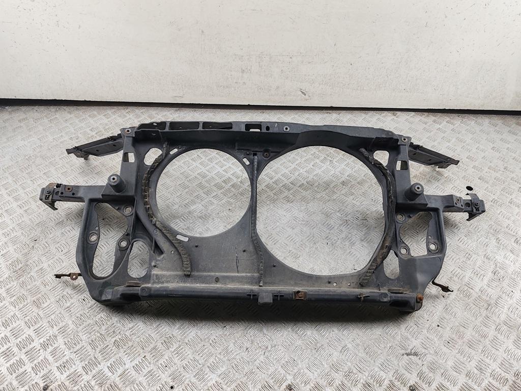 Рамка радиатора Volkswagen Passat B5+ (GP) 2001, 1.9 л., дизель, МКПП, синий, универсал, 3B0805594