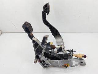 узел педальный (блок педалей) Volkswagen Passat B5 2000, 1.6 л., бензин, МКПП, красный, универсал, 8D1721117K
