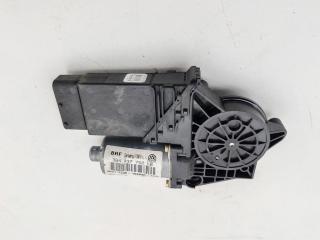 моторчик стеклоподъемника передний правый Volkswagen Passat B5+ (GP) 2003, 1.9 л., дизель, МКПП, серый, универсал, 3B4837752LB