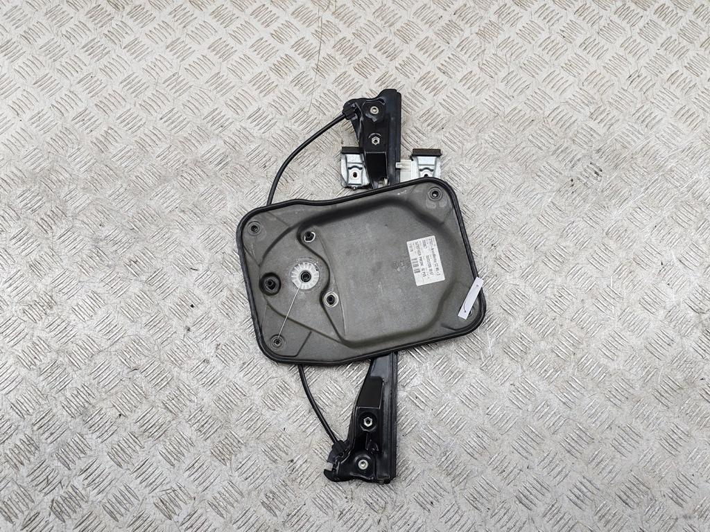 стеклоподъемник электрический передний правый Skoda Roomster 2006, 1.2 л., бензин, МКПП, чёрный, универсал, 5J7837402A