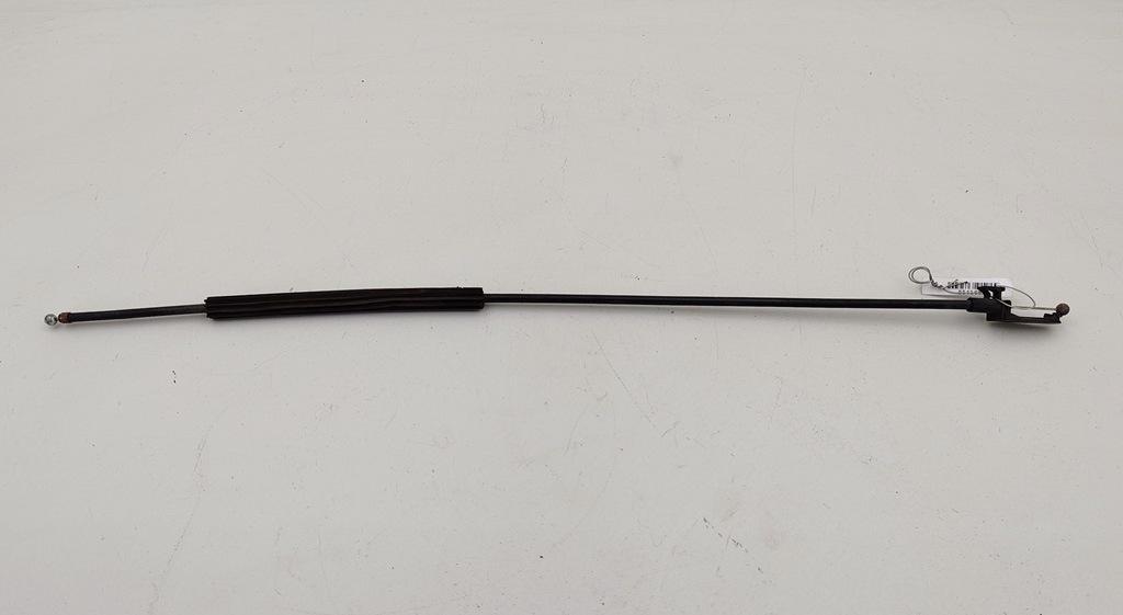трос капота Volkswagen Passat B6 2007, 2.0 л., бензин, МКПП, серый, седан, 3C1832531