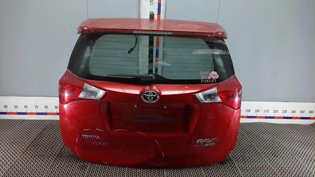 крышка багажника Toyota RAV4 2014, 2.2 л., дизель, АКПП, внедорожник 5 дв., 6700542460
