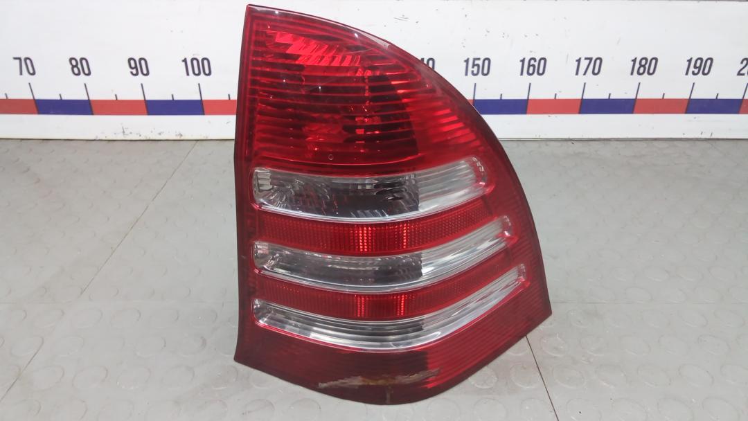 фонарь задний правый Mercedes-Benz C-Класс 2007, 2.2 л., D C220 CDI, дизель, МКПП, универсал