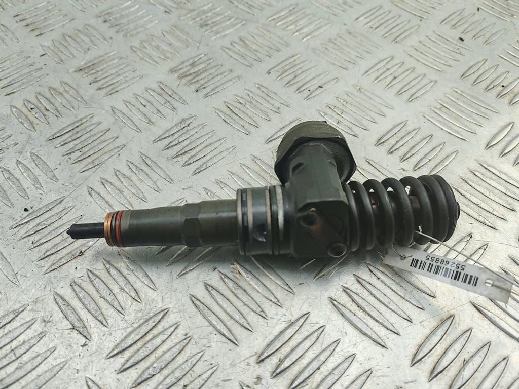 форсунка Volkswagen Passat B6 2006, 2.0 л., дизель, МКПП, серый, универсал, 038130073BQ, 0414720312