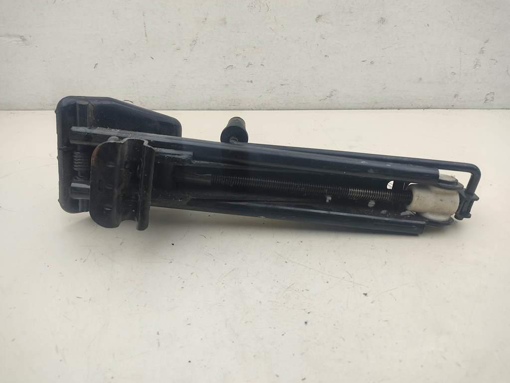 домкрат SEAT Alhambra 2003, 1.8 л., бензин, МКПП, серый, минивэн, 7M0011031E