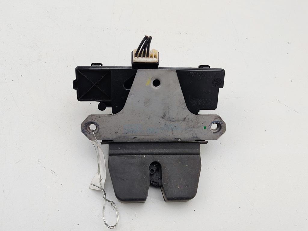 замок багажника Ford Focus II 2005, хетчбэк 3 дв., 01041111905