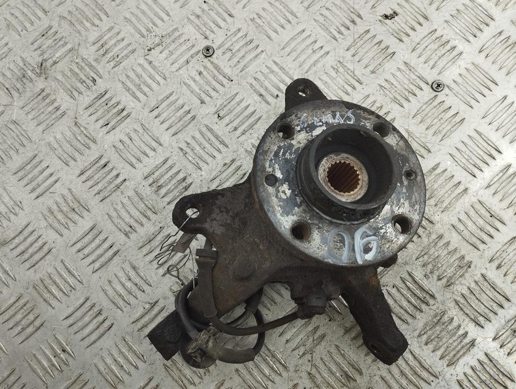 ступица передняя правая Renault Scenic I 2002, 1.4 л., бензин, МКПП, серый, минивэн