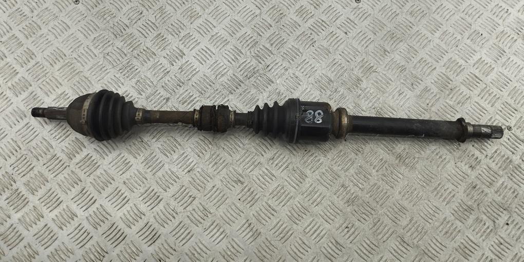полуось передняя правая (приводной вал, ШРУС) Nissan Note 2008, 1.5 л., дизель, МКПП, бежевый, минивэн