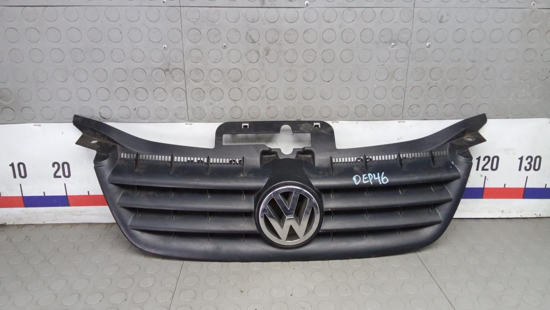 решетка радиатора Volkswagen Caddy 2007, 1.9 л., дизель, МКПП