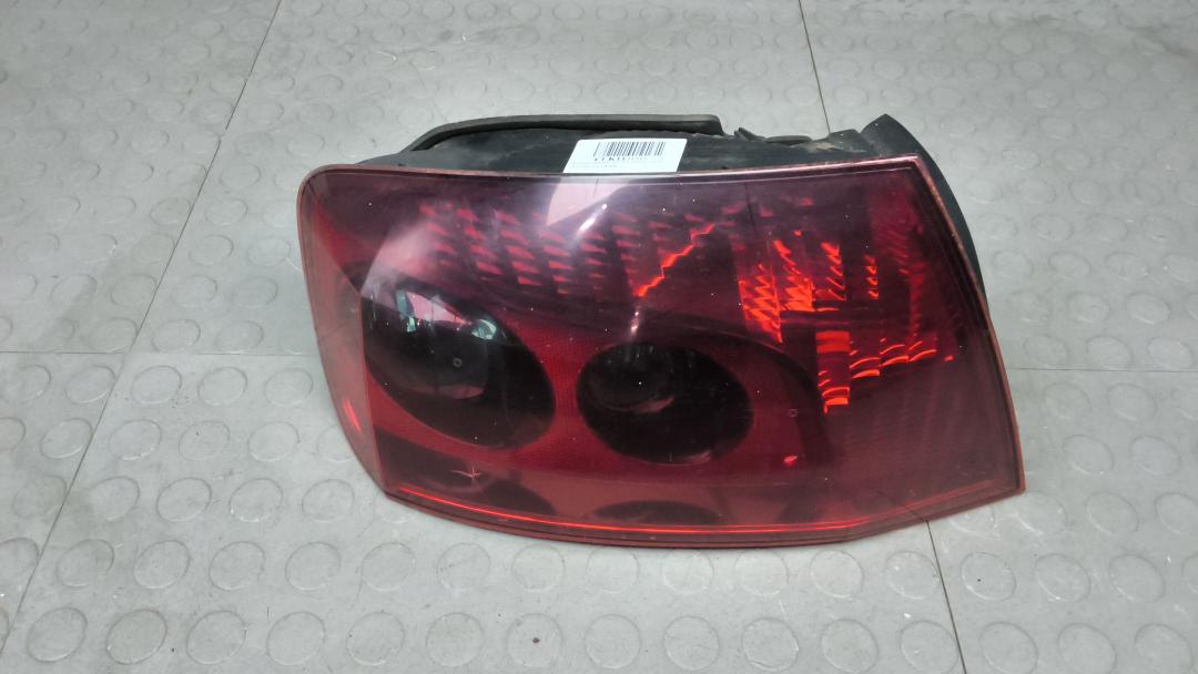 фонарь задний левый Peugeot 407 2008, 2.0 л., HDi, дизель, МКПП, седан