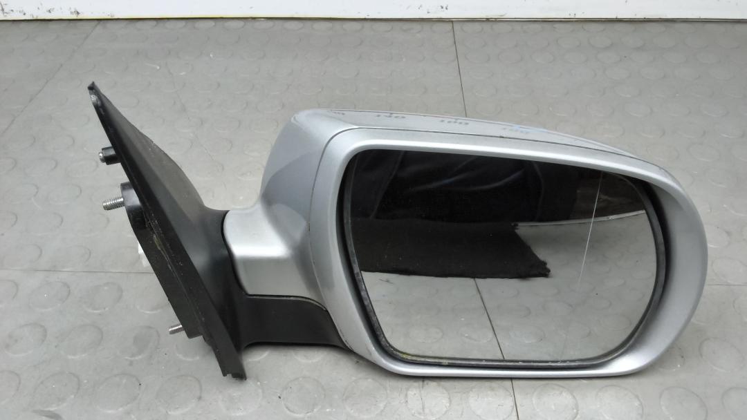 зеркало правое Hyundai Santa Fe 2012, 2.2 л., дизель, МКПП, внедорожник 5 дв.