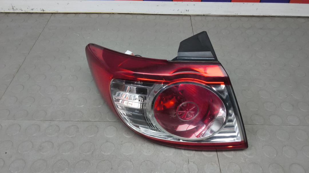 фонарь задний левый Hyundai Santa Fe 2012, 2.2 л., дизель, МКПП, внедорожник 5 дв.