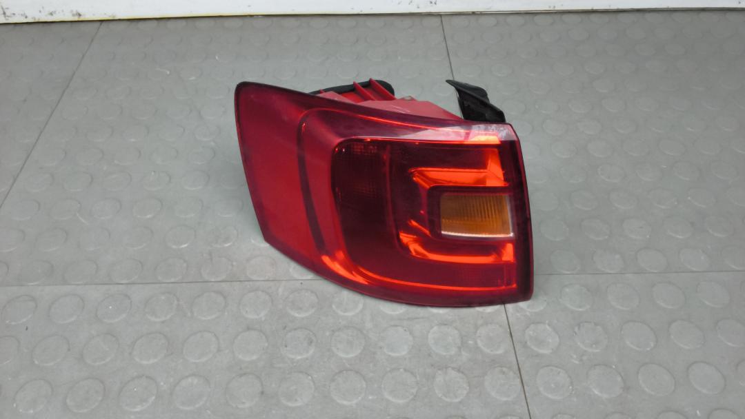 фонарь задний левый Volkswagen Jetta 2012, 2.0 л., TDi, дизель, МКПП, седан