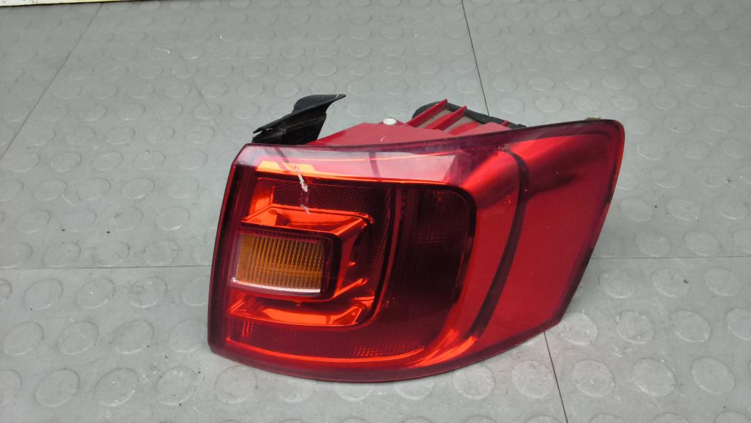 фонарь задний правый Volkswagen Jetta 2012, 2.0 л., TDi, дизель, МКПП, седан