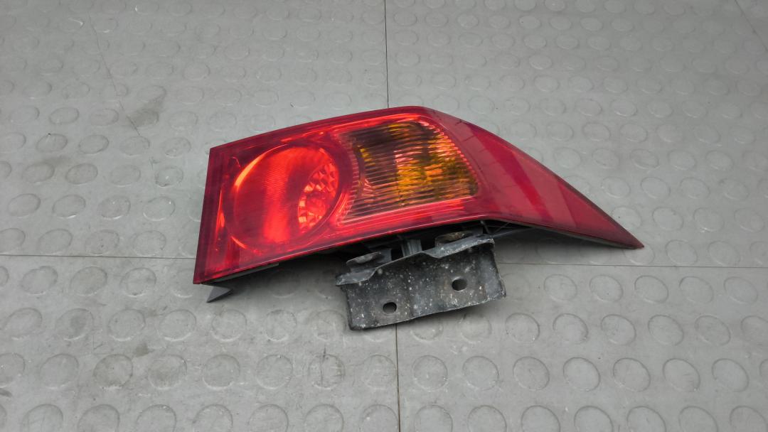 фонарь задний правый Honda Accord 2006, 2.2 л., i-CTDi, дизель, МКПП, седан