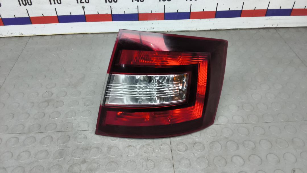 фонарь задний правый Skoda Rapid 2014, 1.6 л., дизель, МКПП, хетчбэк 5 дв.