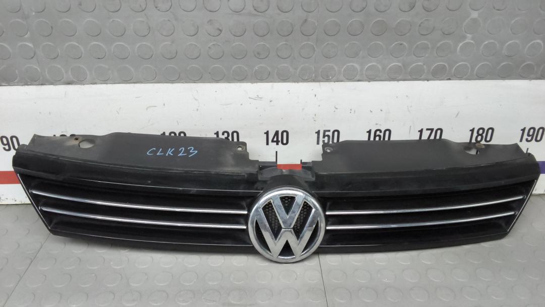 решетка радиатора Volkswagen Jetta 2012, 2.0 л., TDi, дизель, МКПП, седан